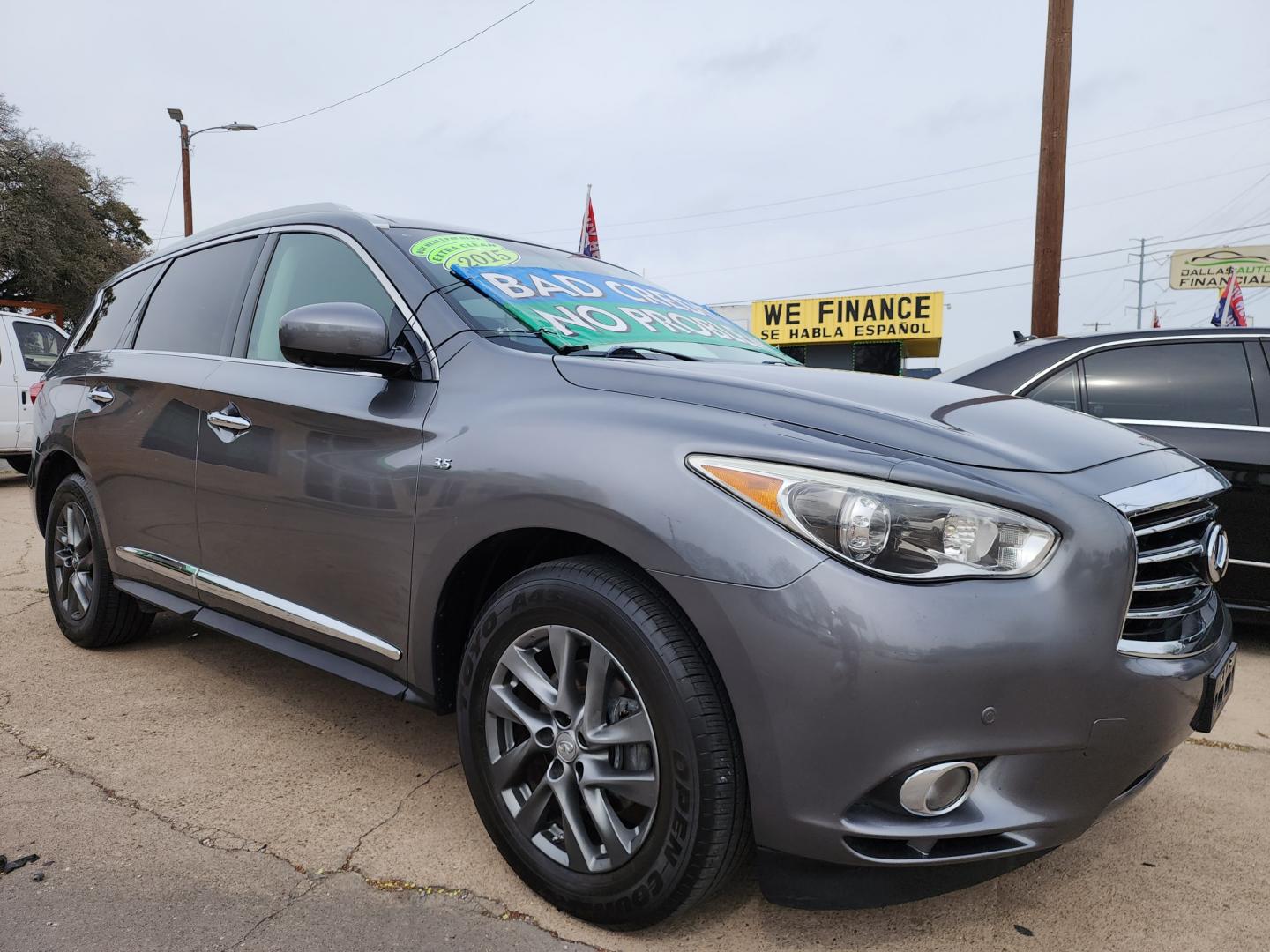 2015 SILVER Infiniti QX60 (5N1AL0MN1FC) with an 3.5L V6 DOHC 24V engine, Continuously Variable Transmission transmission, located at 2660 S.Garland Avenue, Garland, TX, 75041, (469) 298-3118, 32.885551, -96.655602 - Photo#1